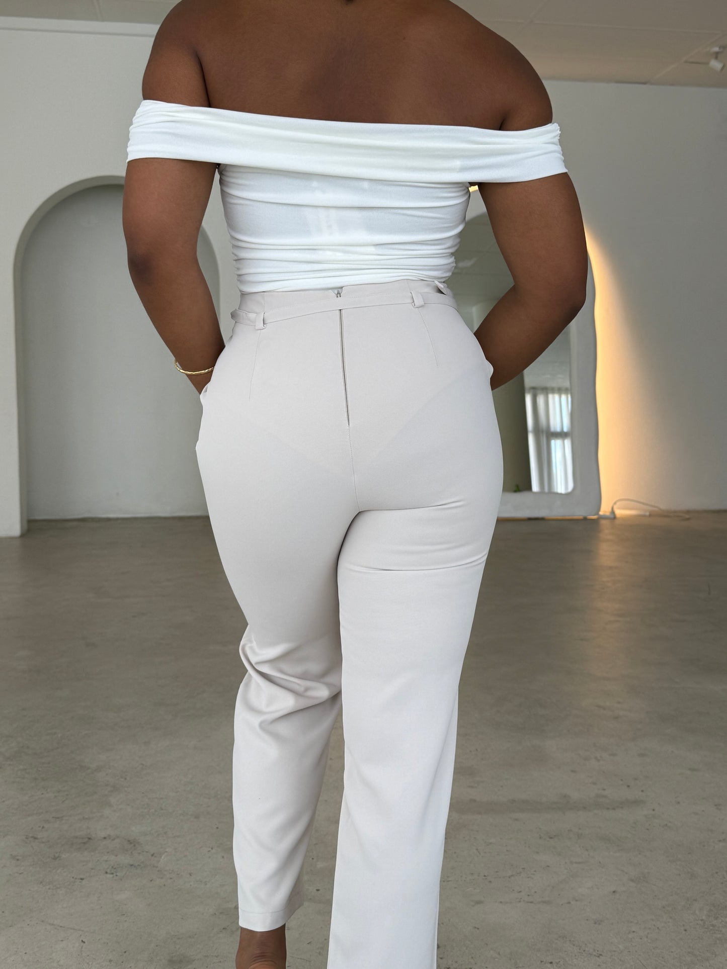 SAV PANTS - BEIGE