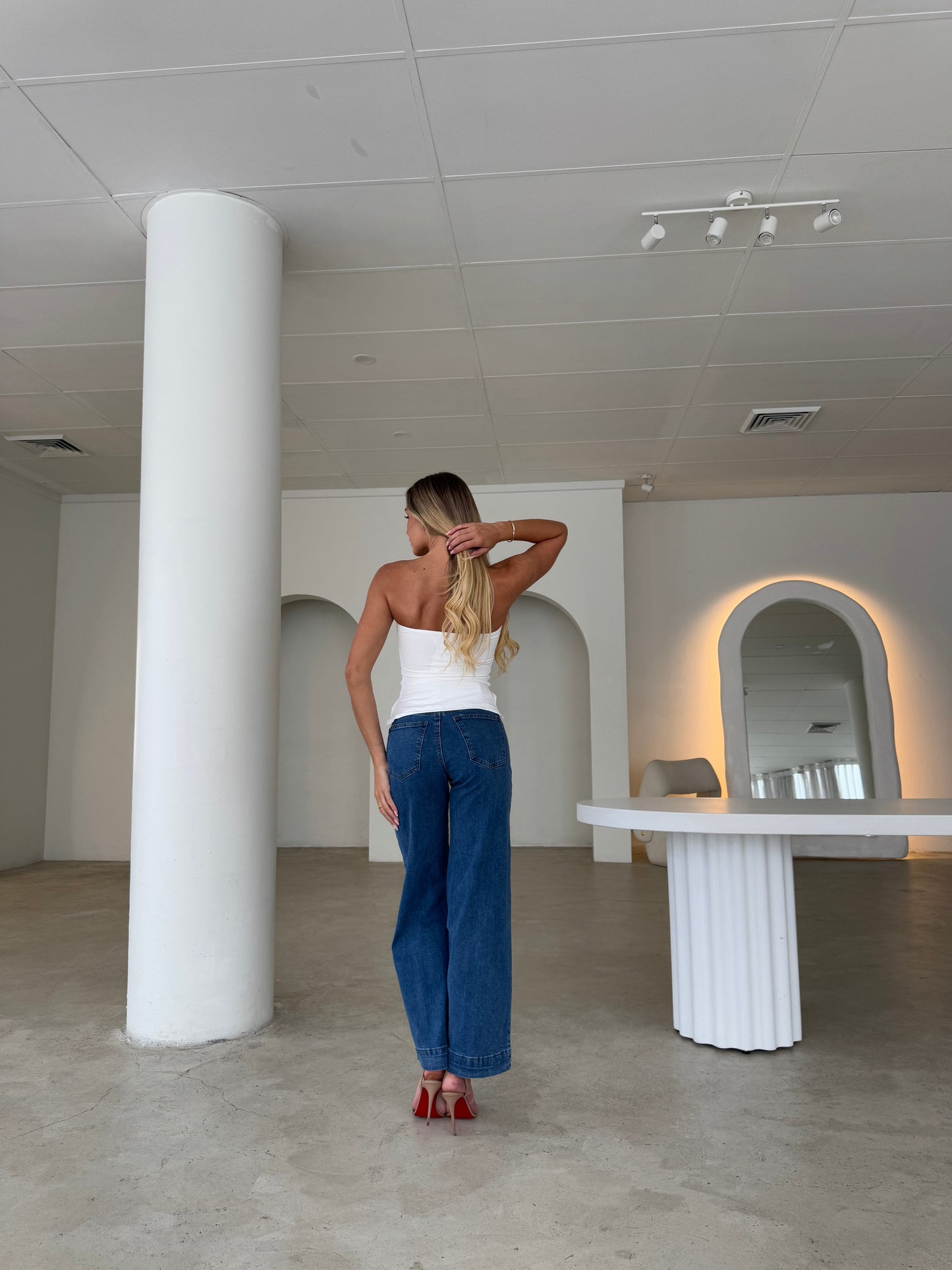 MILA JEANS - MID DENIM