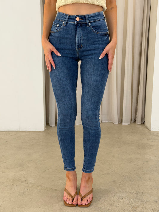 CHY JEANS - D. BLUE DENIM