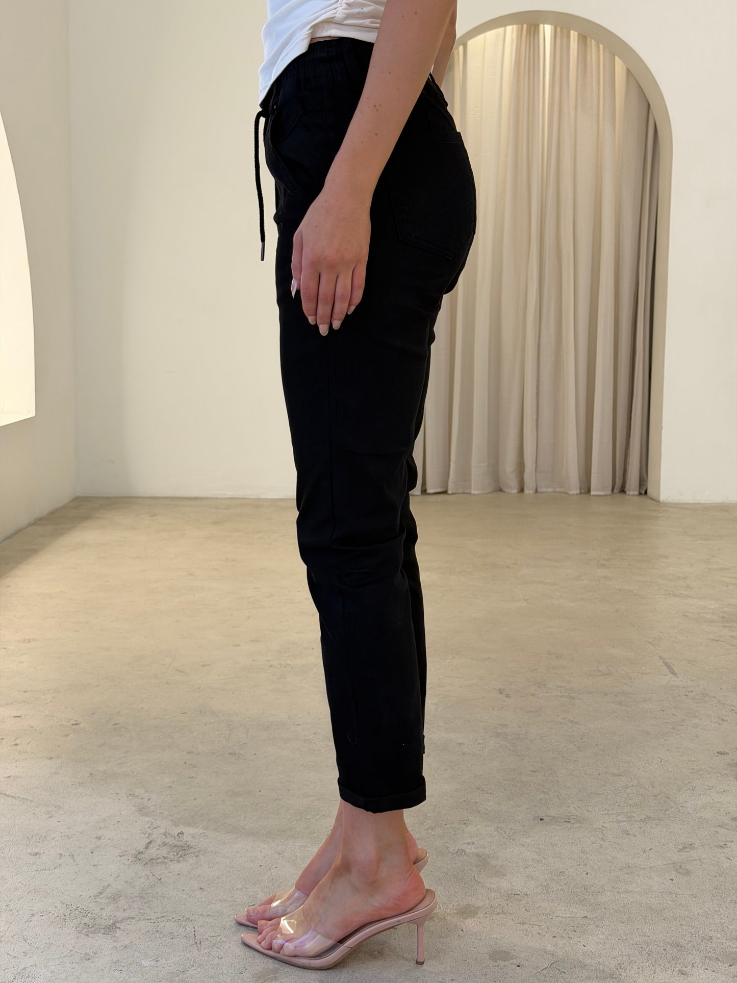 CHARLOTTE JEANS - BLACK