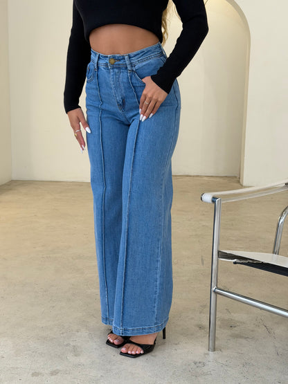 ZELDA JEANS - LIGHT BLUE
