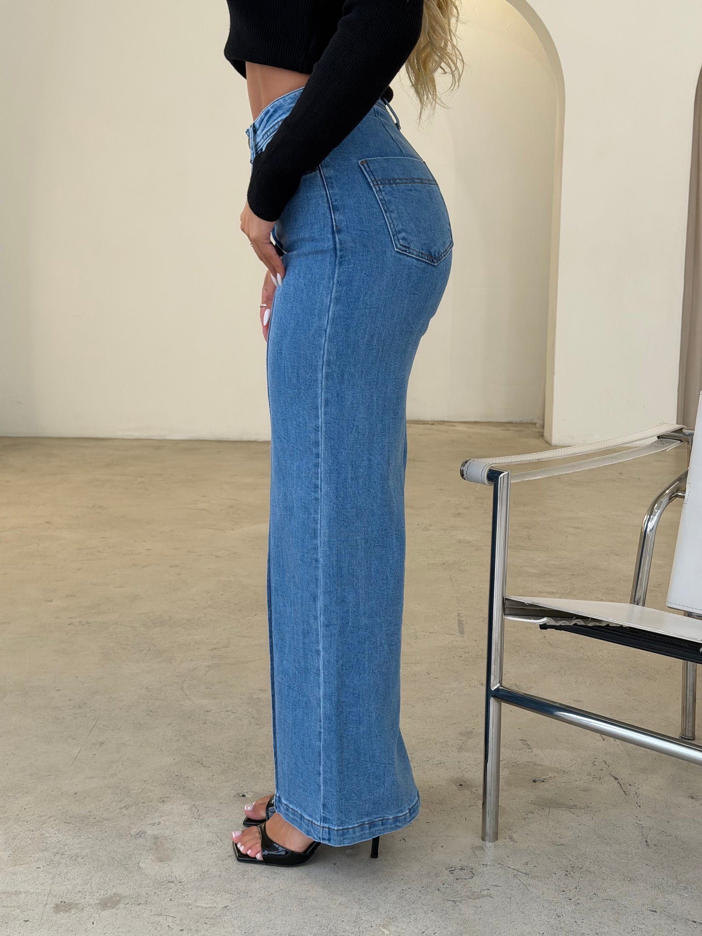ZELDA JEANS - LIGHT BLUE