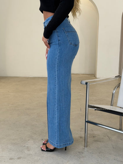 ZELDA JEANS - LIGHT BLUE