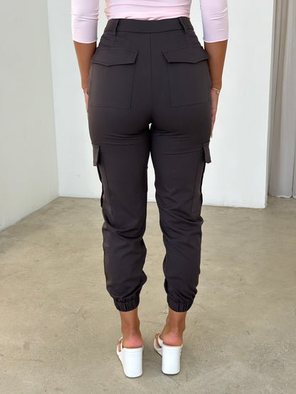 JISOO PANTS - BROWN