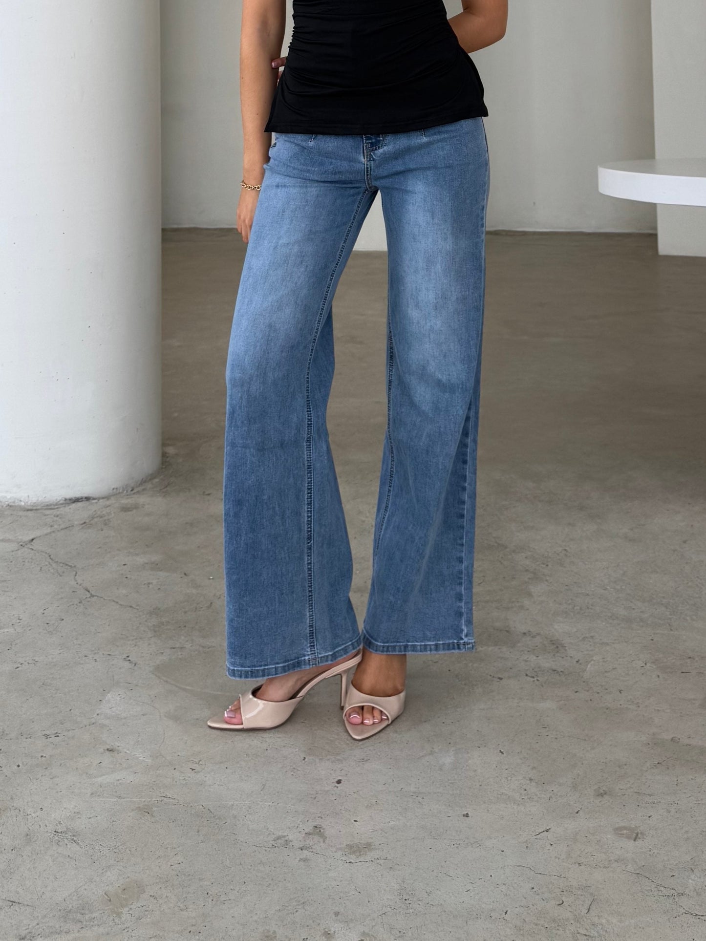 LIV JEANS - LIGHT DENIM