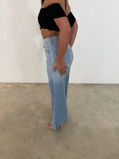 LAKE JEANS - LIGHT BLUE